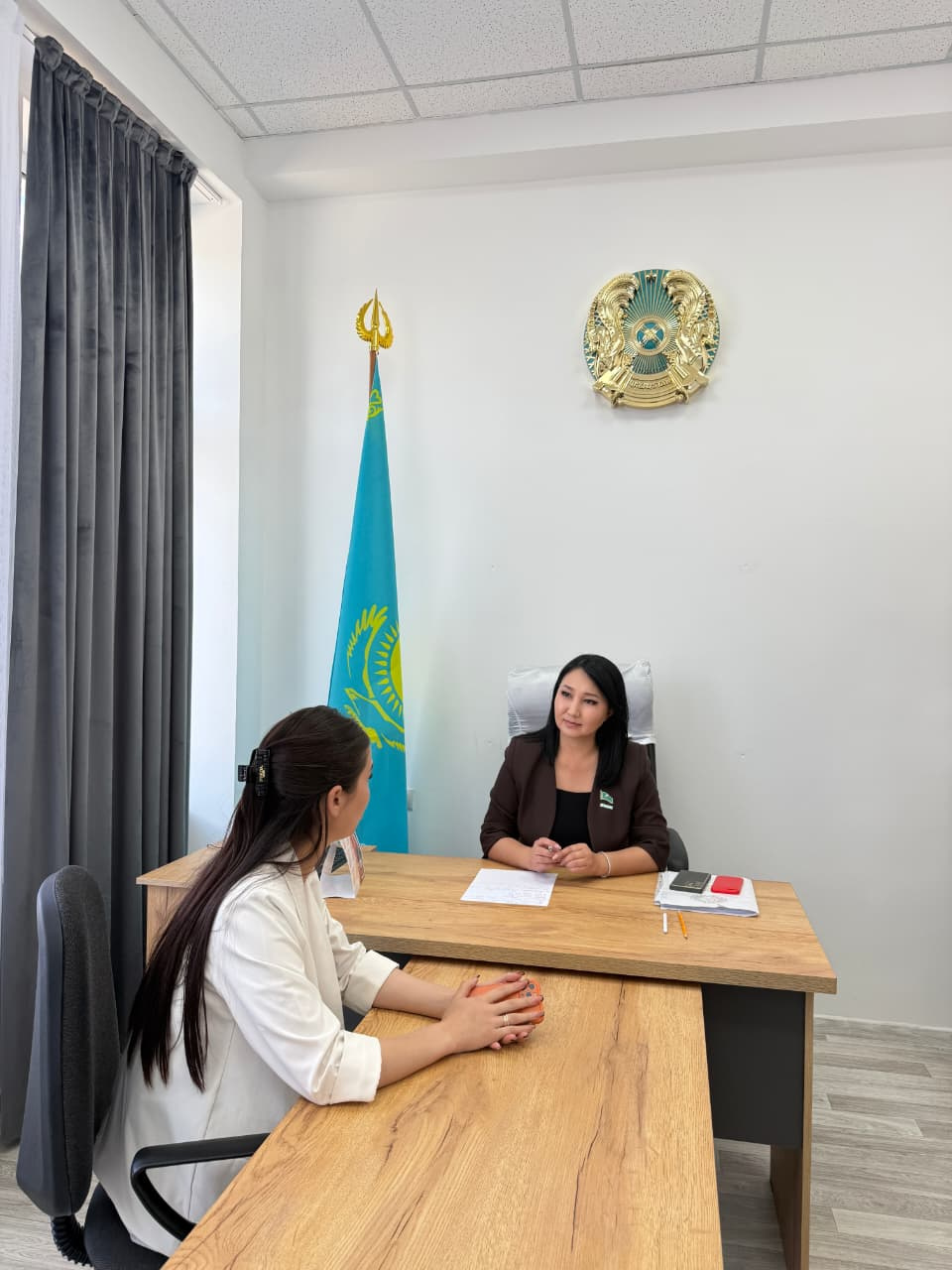 Алматы облысында Әйелдер қанатының төрайымы "Кедергісіз келешек" партиялық жобасы аясында азаматтарға жеке қабылдау өткізді