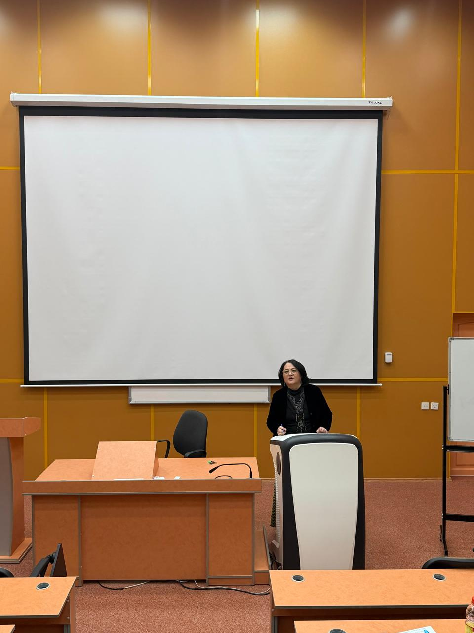 ҚАРАҒАНДЫ ОБЛЫСЫНДА ҒАЛЫМ ӘЙЕЛДЕРДІҢ ЖАСТАРМЕН КЕЗДЕСУІ ӨТТІ